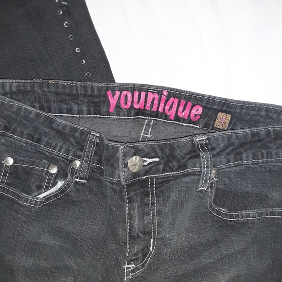 Younique Jeans - Picture 2 of 4
